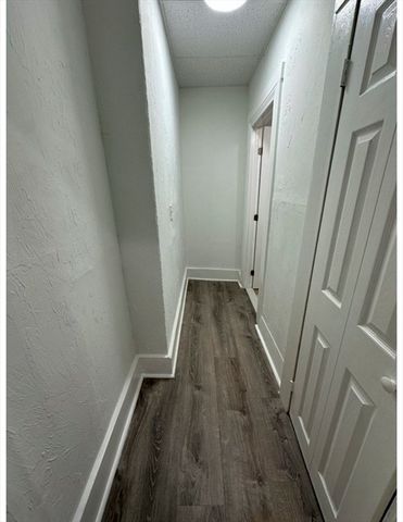 126 Lincoln St 2R, Worcester, MA 01602