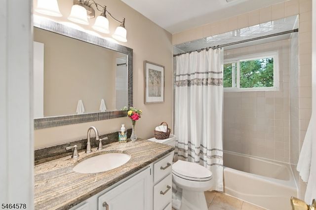 76 Inwood Ave, Montclair Twp., NJ 07043