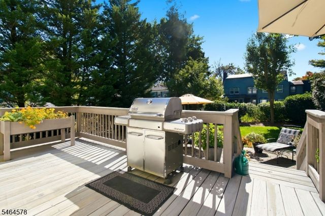 76 Inwood Ave, Montclair Twp., NJ 07043