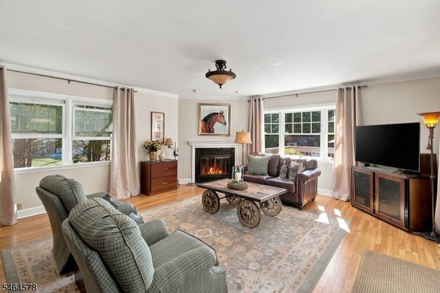 76 Inwood Ave, Montclair Twp., NJ 07043