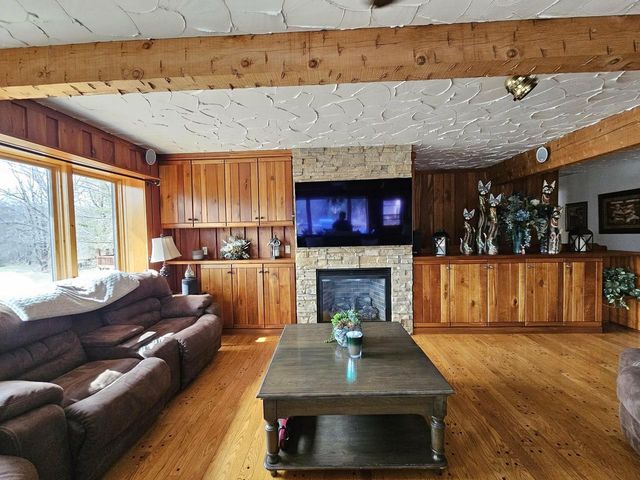 9893 BLUFF DRIVE, Pittsville, WI 54466