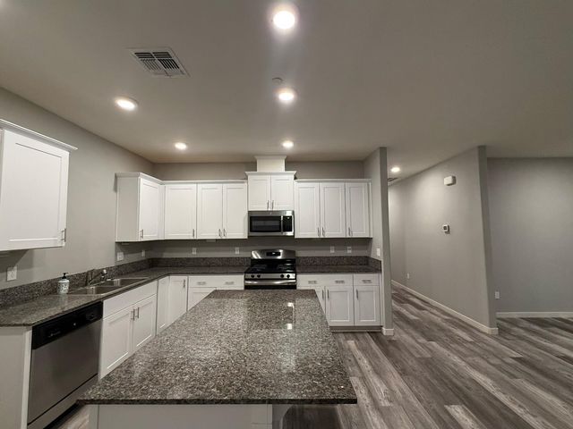 140 Sable Street, Merced, CA 95341