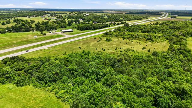 16930 E Us-82, Honey Grove, TX 75446