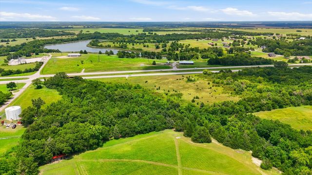 16930 E Us-82, Honey Grove, TX 75446