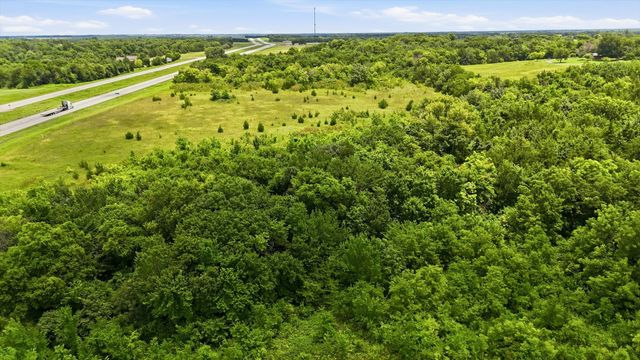 16930 E Us-82, Honey Grove, TX 75446