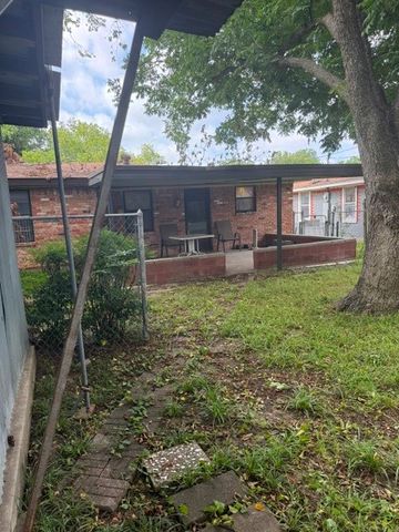 1305 W Bruton Road, Mesquite, TX 75149