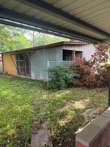 1305 W Bruton Road, Mesquite, TX 75149