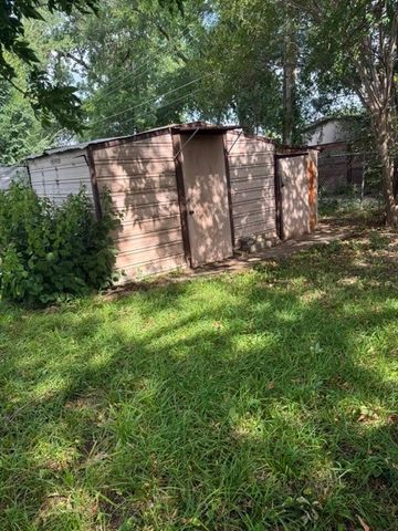 1305 W Bruton Road, Mesquite, TX 75149
