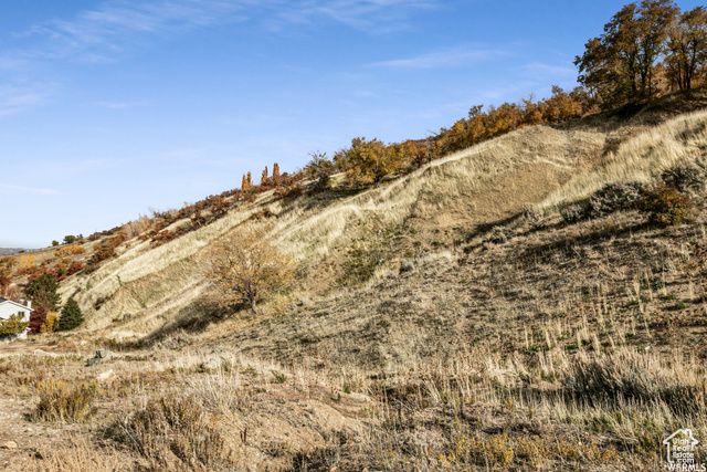 N ROLLING HILLS DR, Centerville, UT 84014