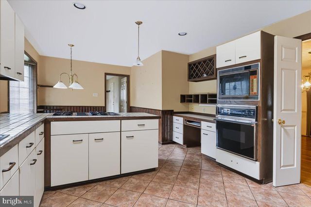 104 CAMERON DR, Hockessin, DE 19707