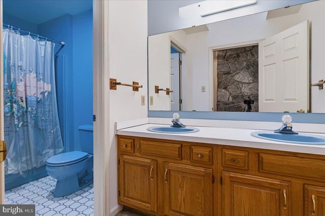 104 CAMERON DR, Hockessin, DE 19707
