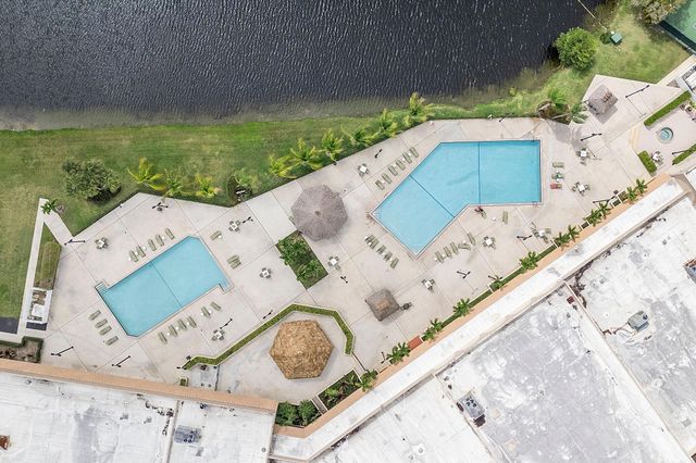 16871 SW 5th Court, Weston, FL 33326