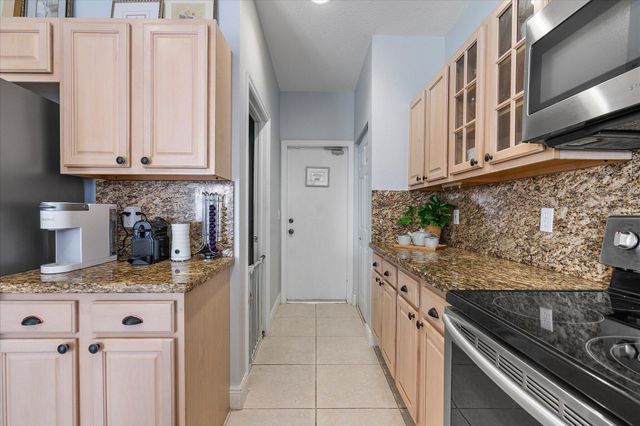 16871 SW 5th Court, Weston, FL 33326