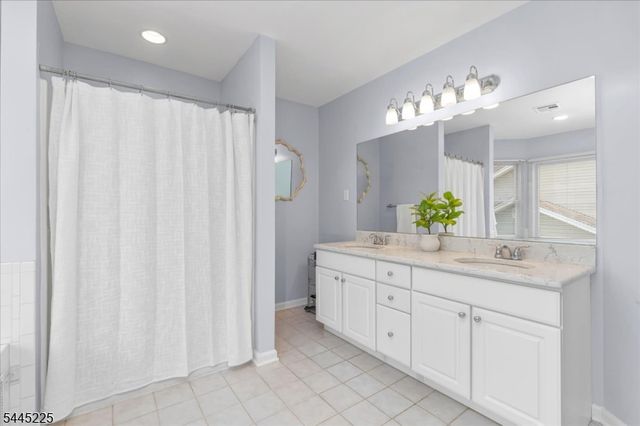 370 Westfield Ave, Clark Twp., NJ 07066