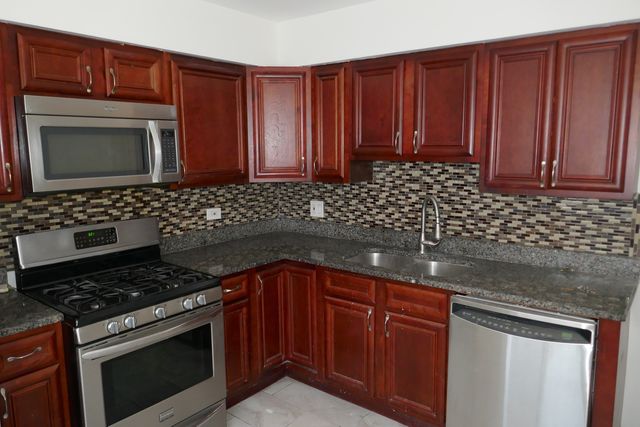5 E JUDITH ANN Drive 5, Mount Prospect, IL 60056