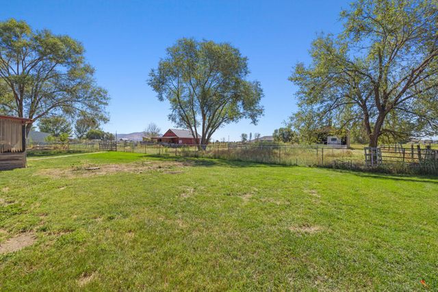 1460 Joe Wright Road, Klamath Falls, OR 97603