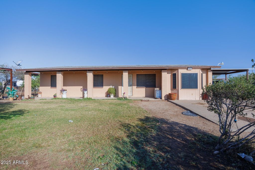 7902 W RANDOLPH Road, Casa Grande, AZ 85194