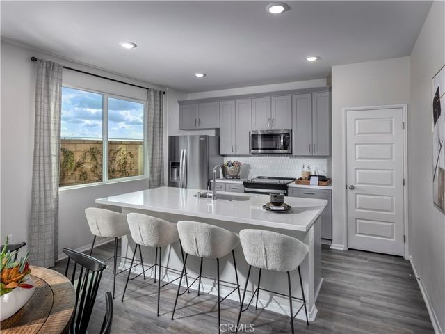 1153 Tropic Court, Redlands, CA 92374