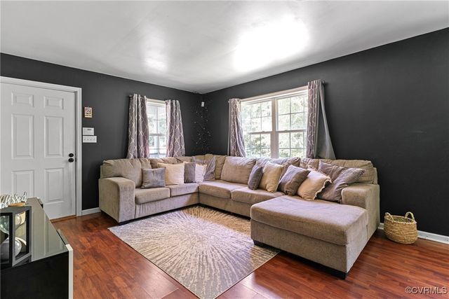 230 Hylawn Ave, Farmville, VA 23901