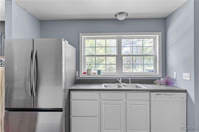 230 Hylawn Ave, Farmville, VA 23901