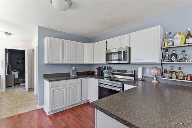 230 Hylawn Ave, Farmville, VA 23901