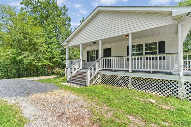 230 Hylawn Ave, Farmville, VA 23901