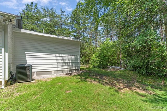 230 Hylawn Ave, Farmville, VA 23901