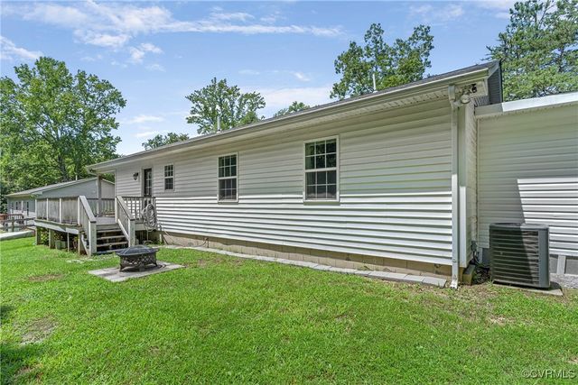 230 Hylawn Ave, Farmville, VA 23901