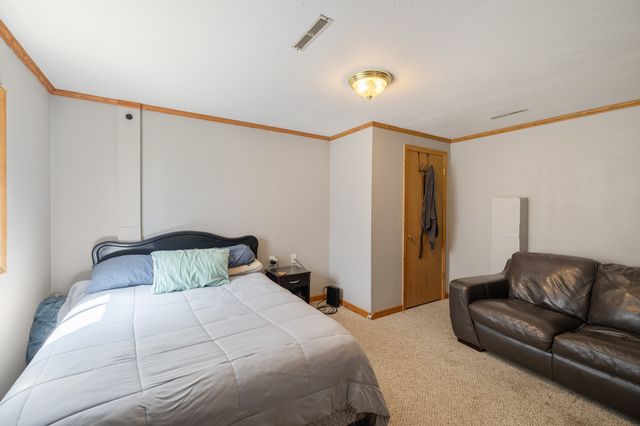 6923 Northview Drive, Urbandale, IA 50322