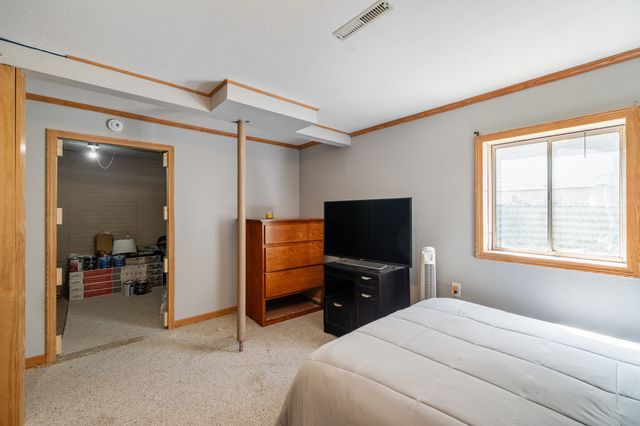 6923 Northview Drive, Urbandale, IA 50322