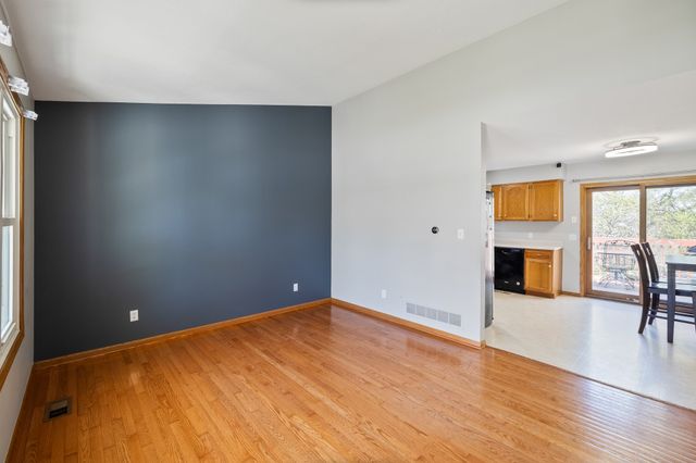 6923 Northview Drive, Urbandale, IA 50322