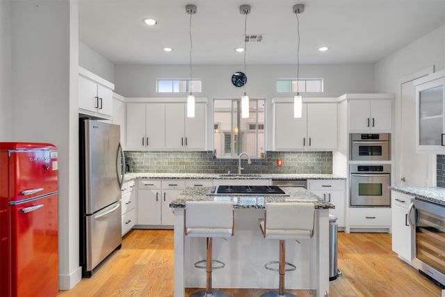 5710 La Vista Drive, Dallas, TX 75206