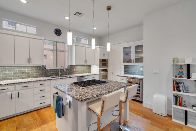 5710 La Vista Drive, Dallas, TX 75206