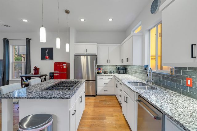 5710 La Vista Drive, Dallas, TX 75206