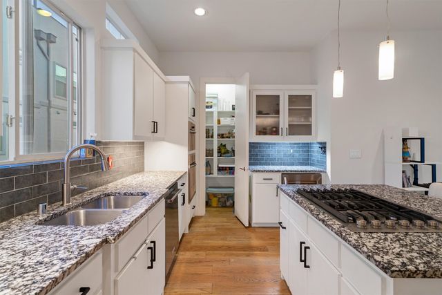 5710 La Vista Drive, Dallas, TX 75206