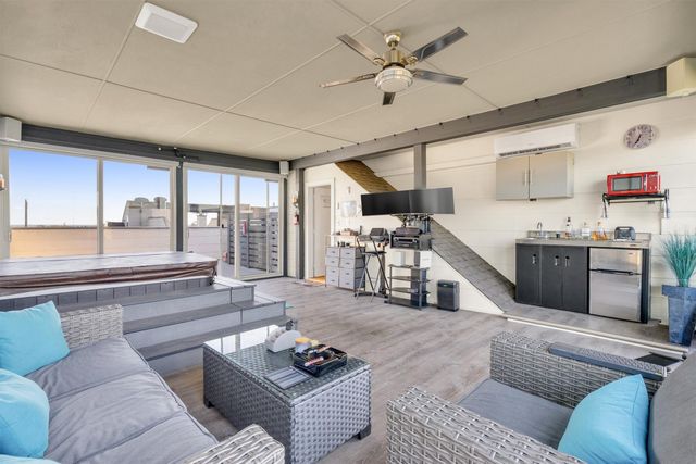 5710 La Vista Drive, Dallas, TX 75206