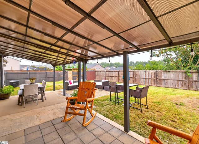 6 Babbling Creek Court, Fountain Inn, SC 29644