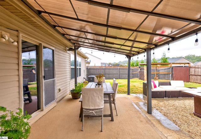 6 Babbling Creek Court, Fountain Inn, SC 29644