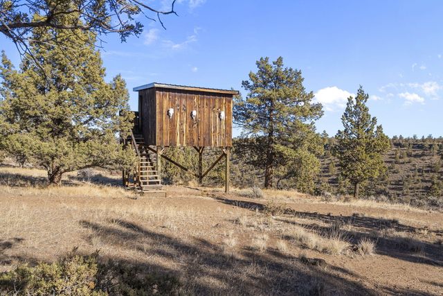 18495 Crawford Trail, Sisters, OR 97759