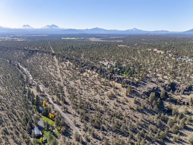 18495 Crawford Trail, Sisters, OR 97759