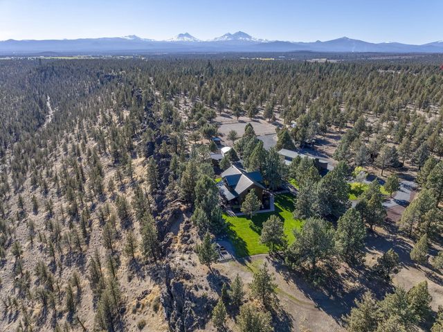 18495 Crawford Trail, Sisters, OR 97759