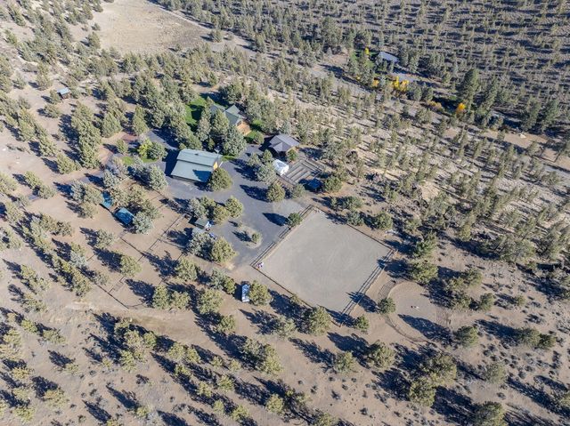 18495 Crawford Trail, Sisters, OR 97759