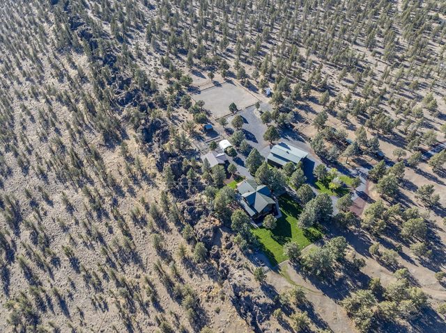 18495 Crawford Trail, Sisters, OR 97759