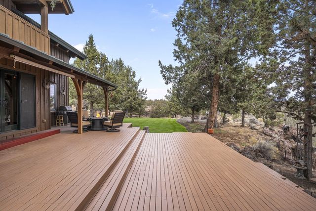 18495 Crawford Trail, Sisters, OR 97759