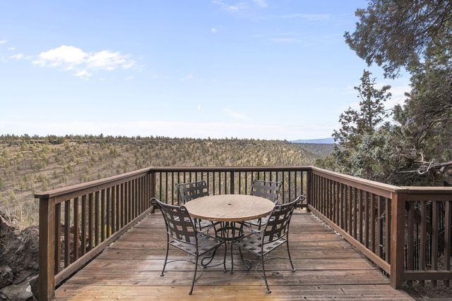 18495 Crawford Trail, Sisters, OR 97759