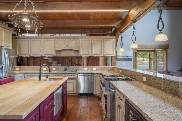 18495 Crawford Trail, Sisters, OR 97759