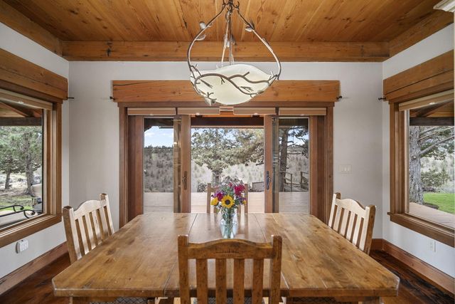 18495 Crawford Trail, Sisters, OR 97759