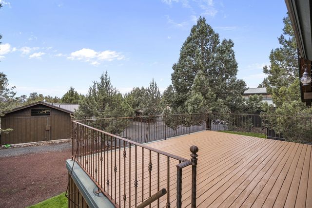18495 Crawford Trail, Sisters, OR 97759
