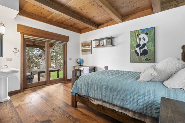 18495 Crawford Trail, Sisters, OR 97759