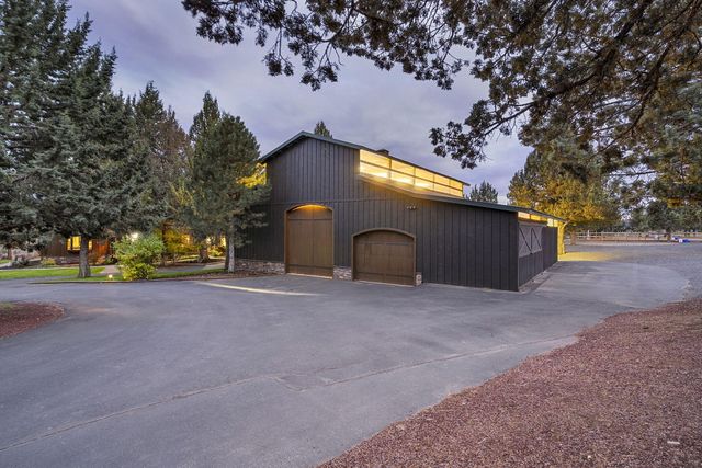 18495 Crawford Trail, Sisters, OR 97759